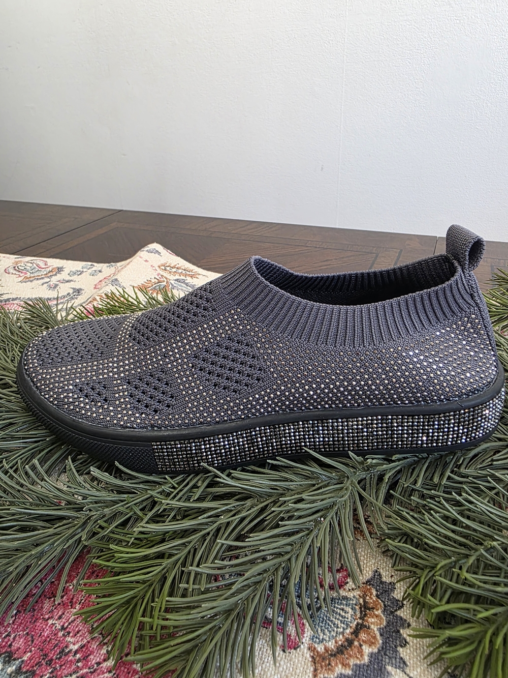 bernie mev. Women's Glamour Slip-on Sneakers in Charcoal
